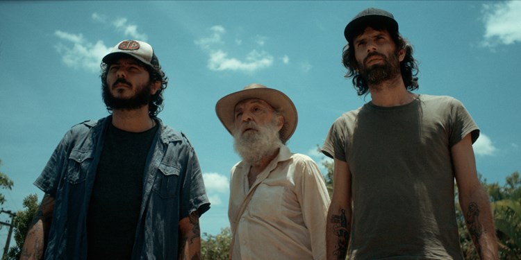 Fabio Mozine, Fernando Teixeira e Will Just no filme “Os incontestáveis” (Foto: Divulgação)