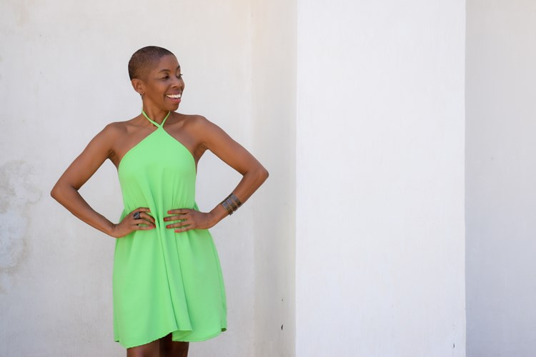 Carioca radicada no Espírito Santo, a cantora Elaine Vieira concorre na categoria Vozes Negras (Foto: Divulgação)