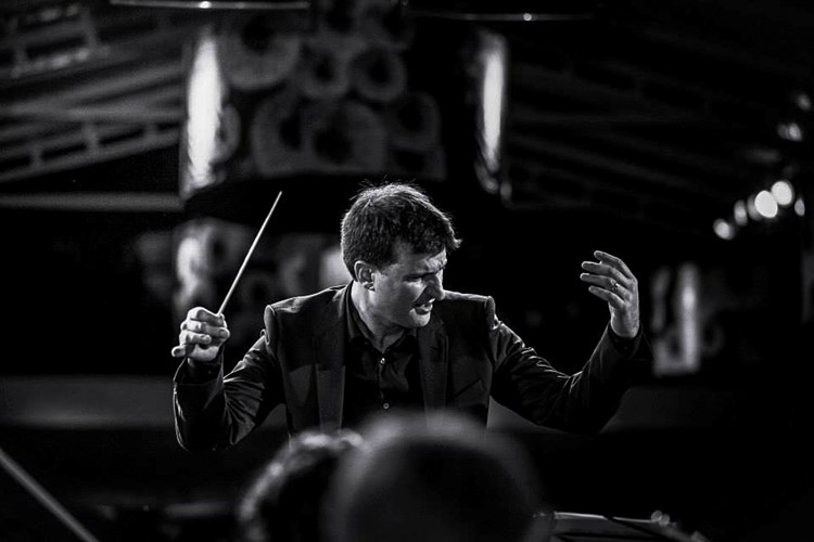 Alexandre Guerra, compositor de “Concerto Místico para Cello e Orquestra” (Foto: Divulgação)