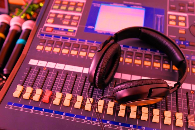 STUDIO-1