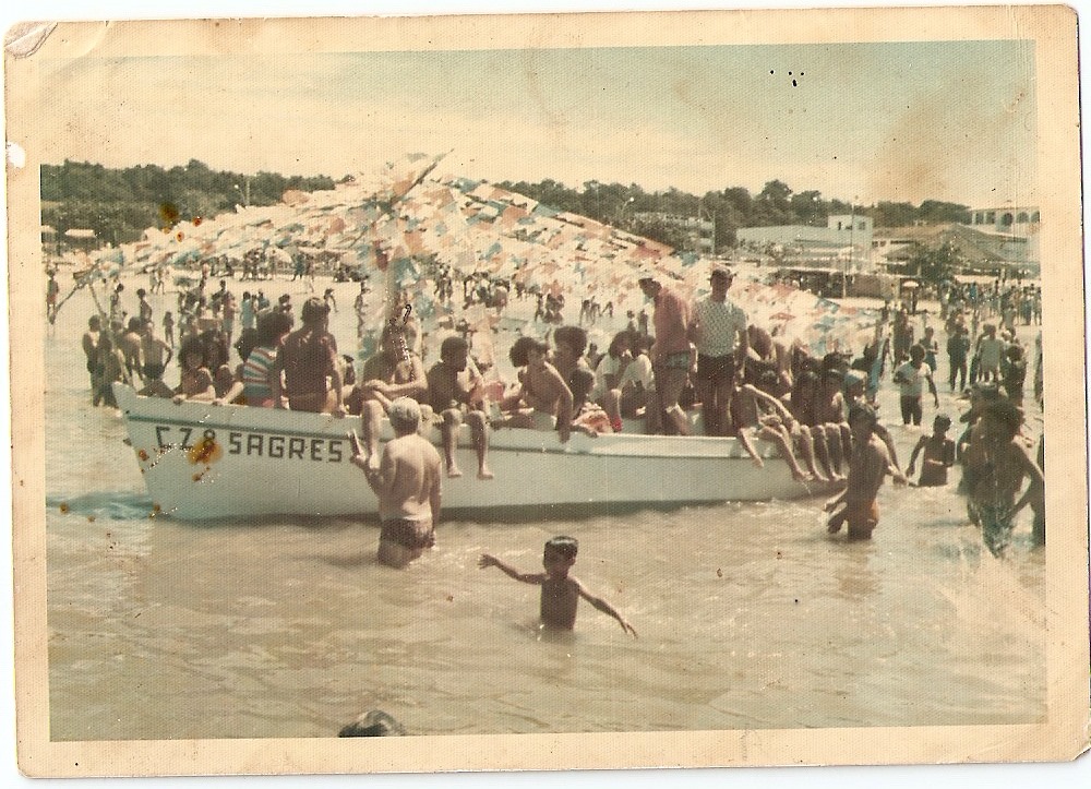 Procissão realizada em 1970. Foto: Laryssa Machado (arquivo Pessoal)