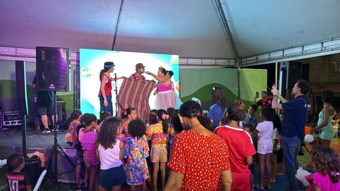 FOTO LONA DE CULTURA E ARTE EDIÇÃO PLANALTO SERRANO NOV 2025 APRESENTAÇÃO CIRCENSE