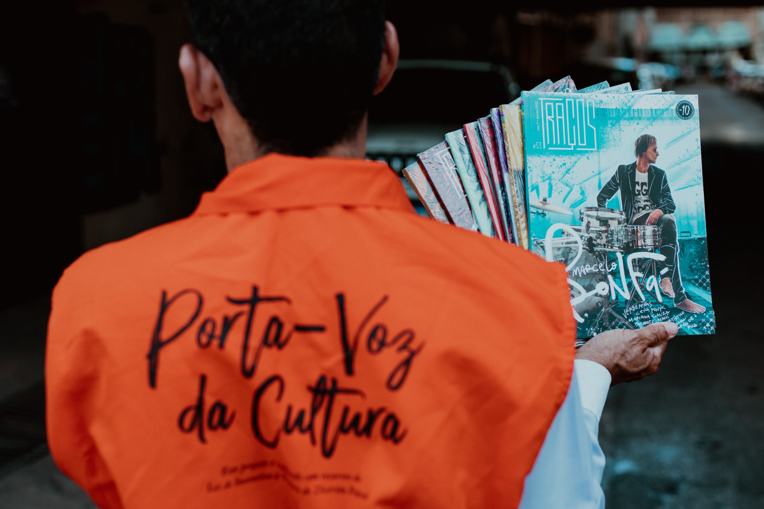 RevistaTraços_2026_ThaisMallon1 (1)