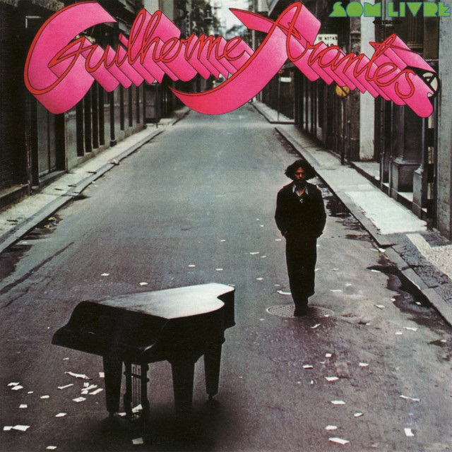 Capa de seu primeiro disco solo de 1976 que inclui seus primeiros sucessos 
