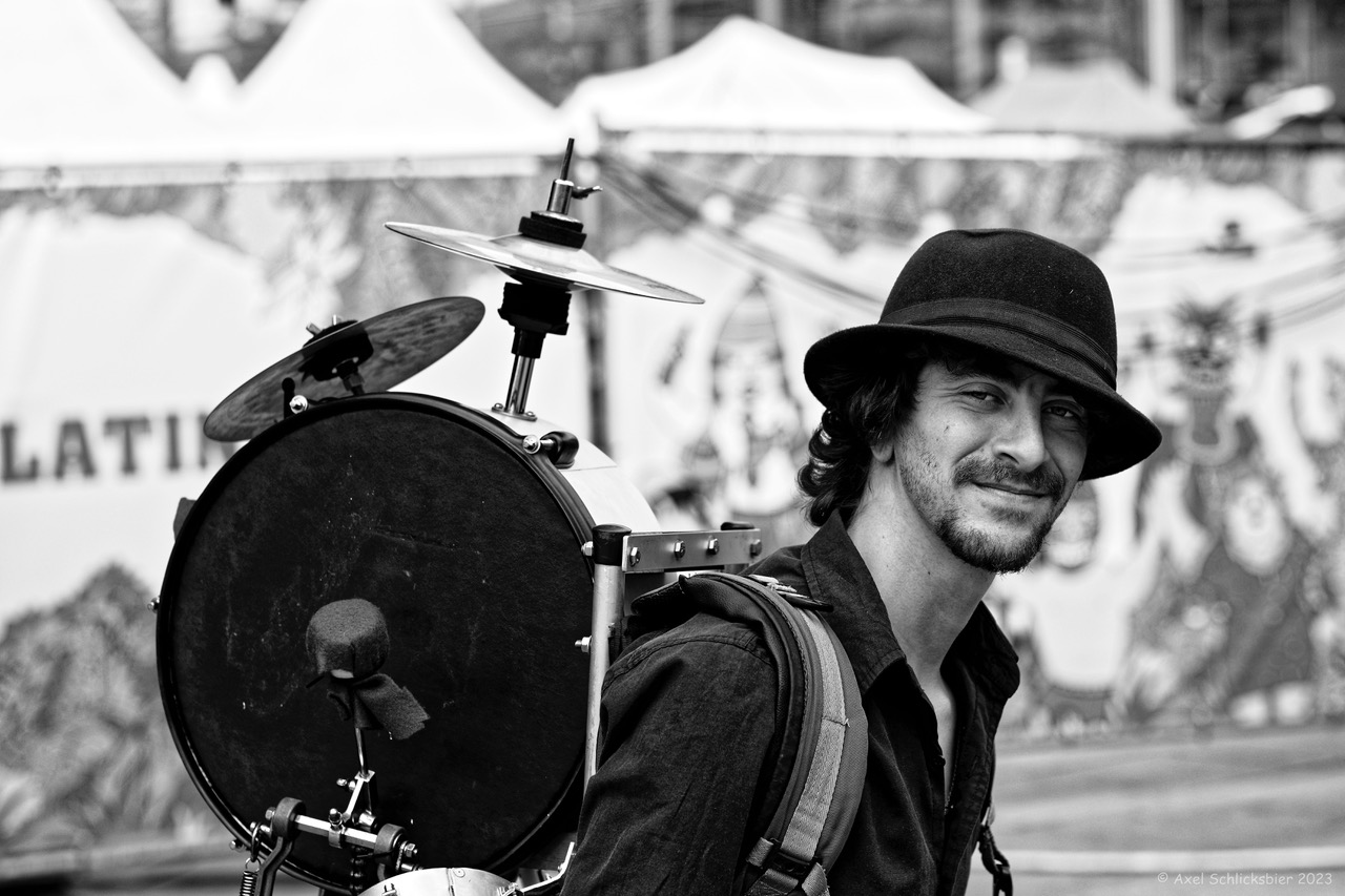 Cópia de André Forecchi (OsViajero)_ homem-banda -  o show