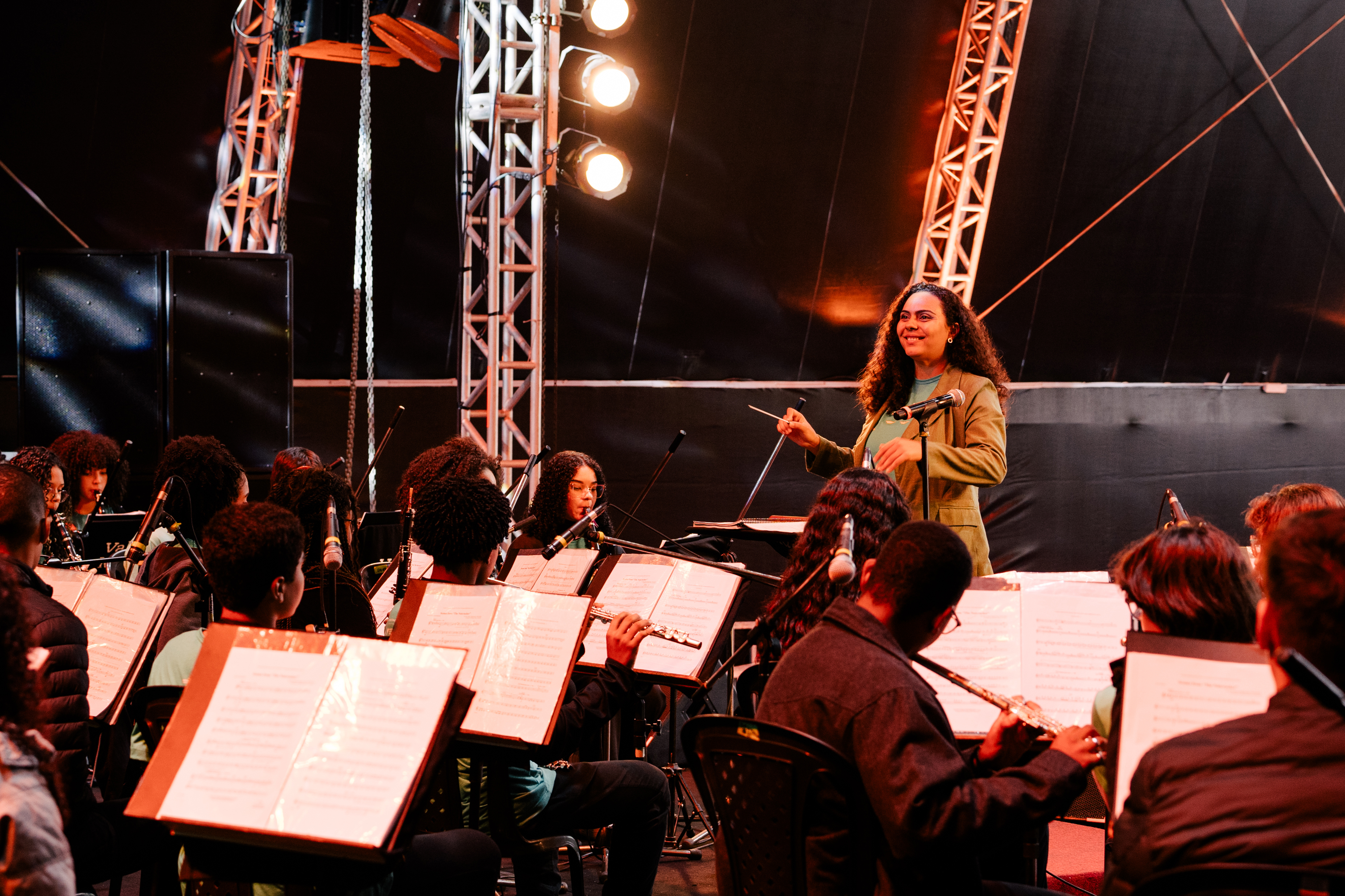 foto-1-banda-sinfonica-vale-musica-no-xxx-festival-de-inverno-de-domingos-martins-credito-rhuan-miranda-11.jpg